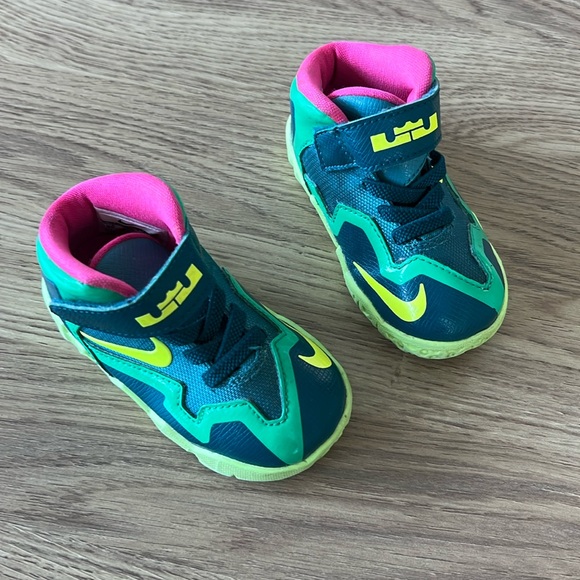 baby nike lebron shoes